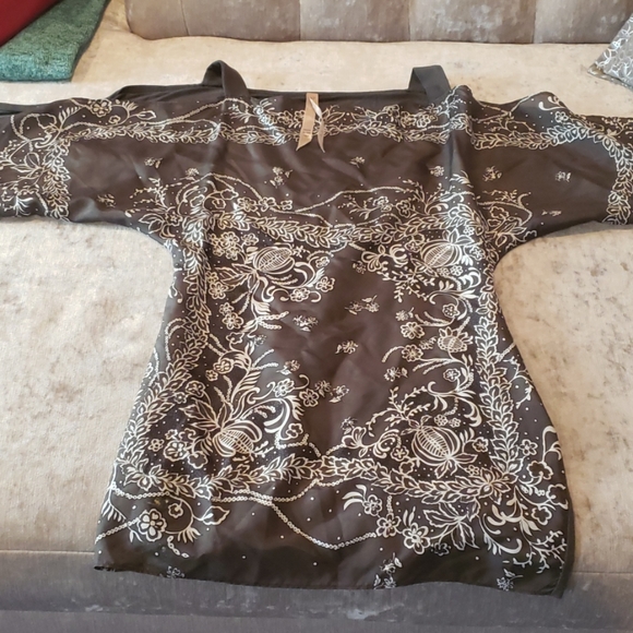 Bailey 44 Tops - Bailey 44 xs gray &white tunic